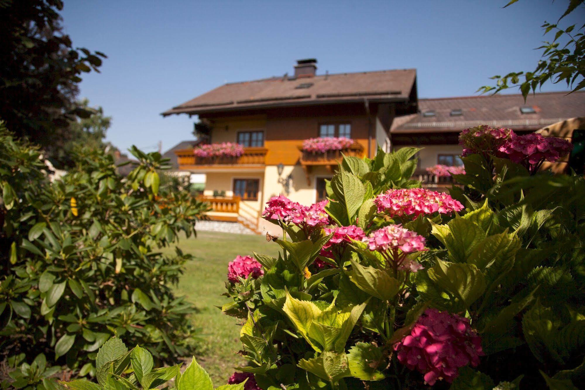 Garten - Hotel Sallerhof Грёдиг Экстерьер фото